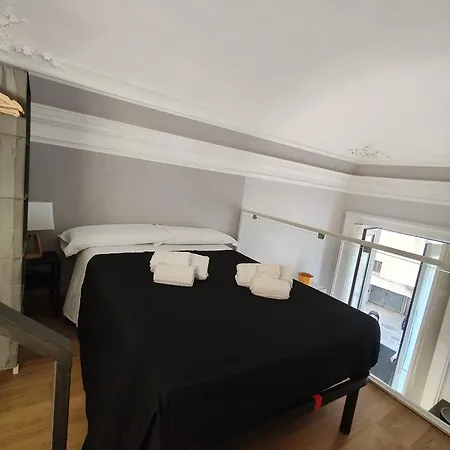 Daniela Zinghouse Apartment